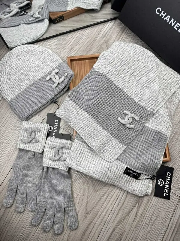 chanel hat and echapres and glove set s_126a1022